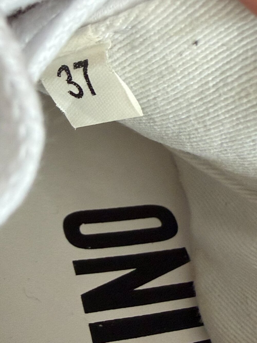 Moschino Women's White Leather Maxi Logo Sneakers Size: EU37 US6 - Picture 11 of 16